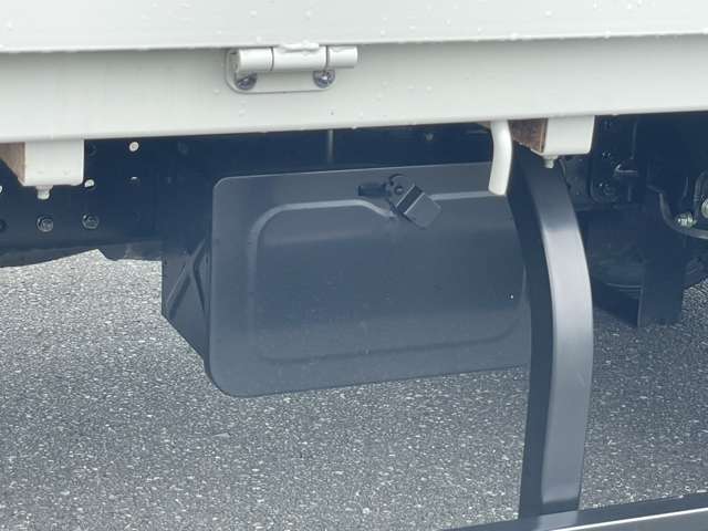 Mitsubishi Fuso Canter 11