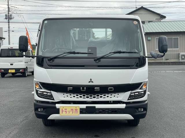 Mitsubishi Fuso Canter 2