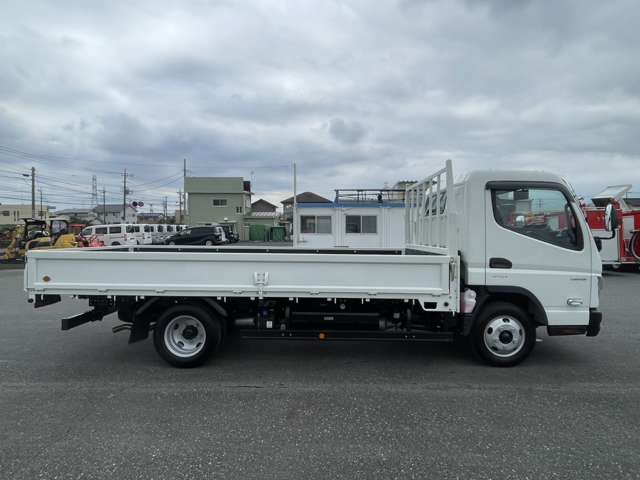 Mitsubishi Fuso Canter 4