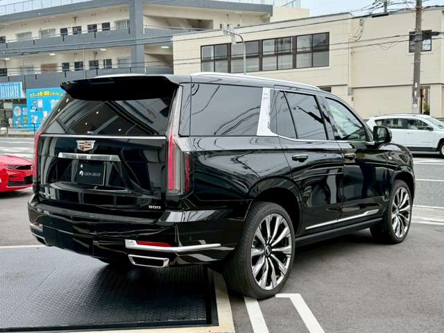 Cadillac エスカレード 7