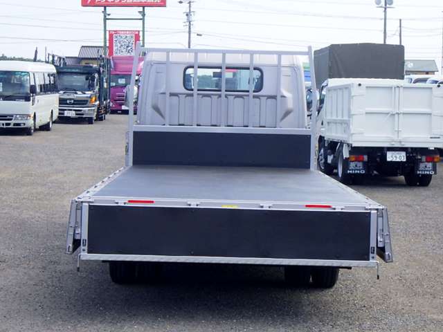 Mitsubishi Fuso Canter 10