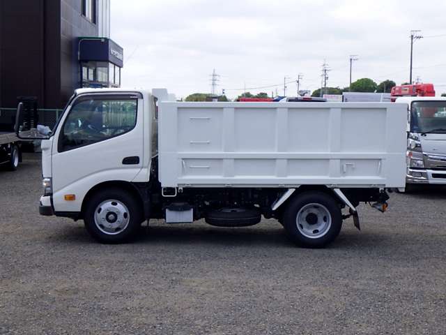 Hino Dutro 6