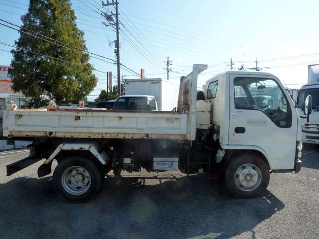 Isuzu Elf 11
