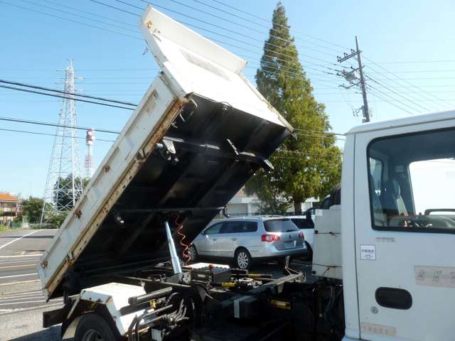 Isuzu Elf 12