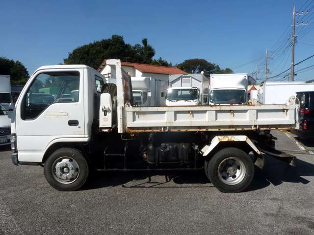 Isuzu Elf 3