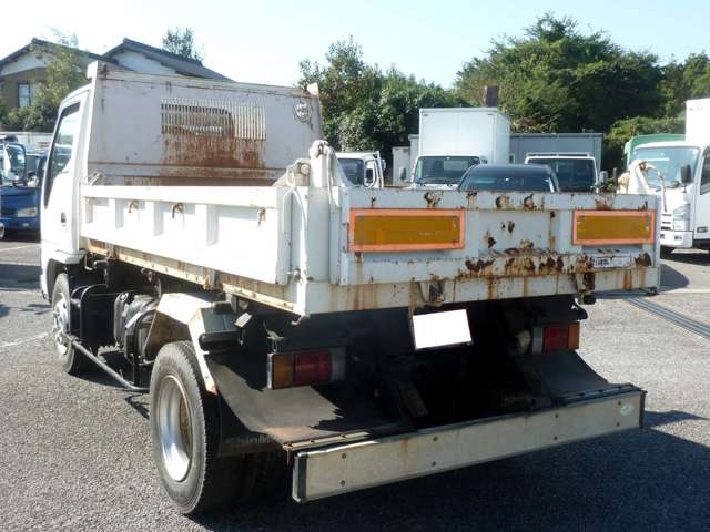 Isuzu Elf 5