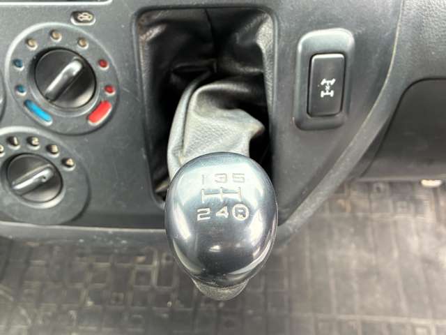 Toyota Light Ace Truck 2