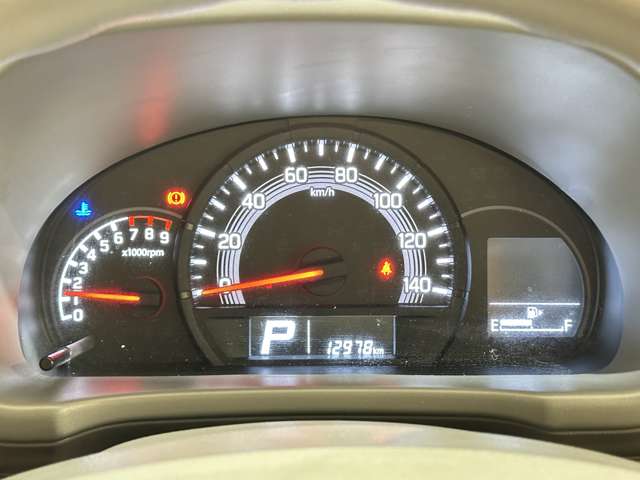 Nissan NV100 Clipper 12