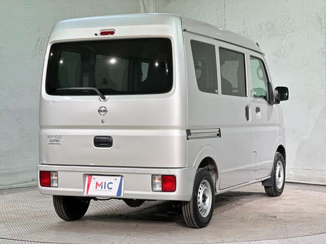 Nissan NV100 Clipper 6
