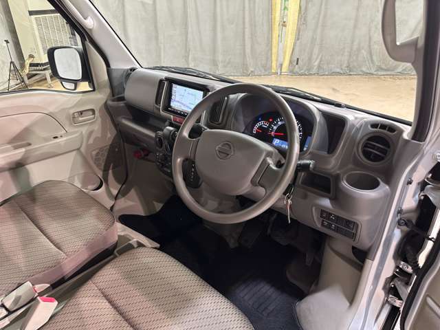 Nissan NV100 Clipper 10
