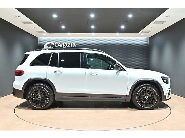 Mercedes-Benz GLB 10