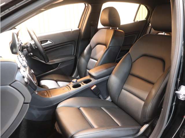 Mercedes-Benz GLA-Class 5