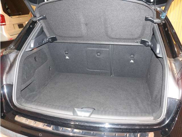 Mercedes-Benz GLA-Class 7