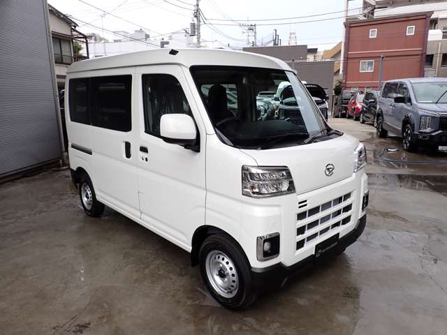 Daihatsu Hijet Cargo 12
