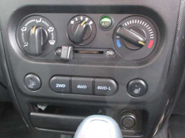 Suzuki Jimny 4