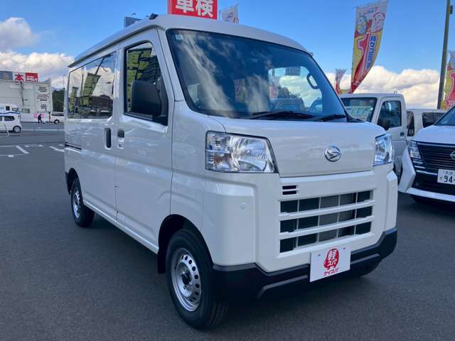Daihatsu Hijet Cargo 12