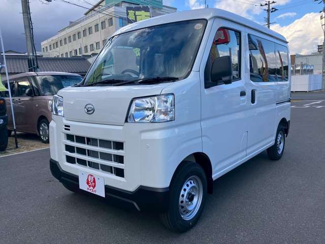 Daihatsu Hijet Cargo 6
