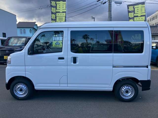 Daihatsu Hijet Cargo 7