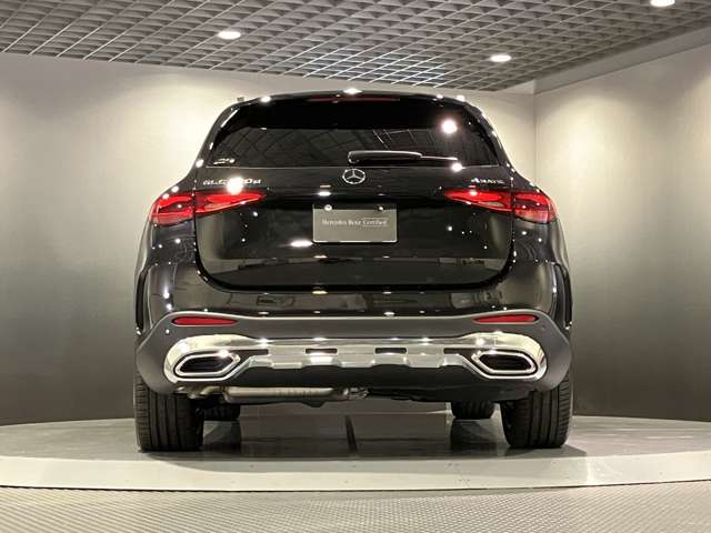 Mercedes-Benz GLC 10
