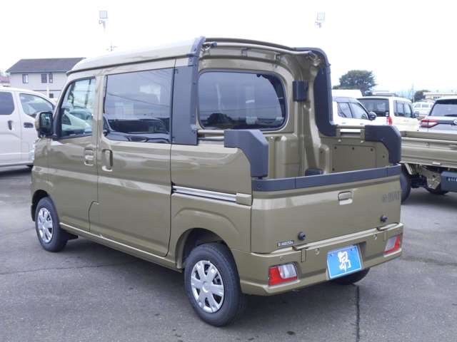 Daihatsu Hijet Deck Van 6