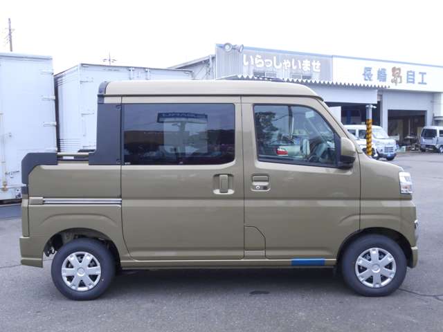Daihatsu Hijet Deck Van 9