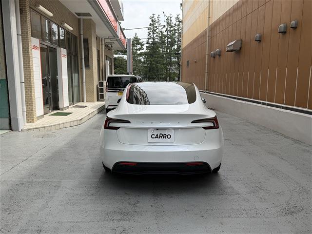 Tesla モデル3 11