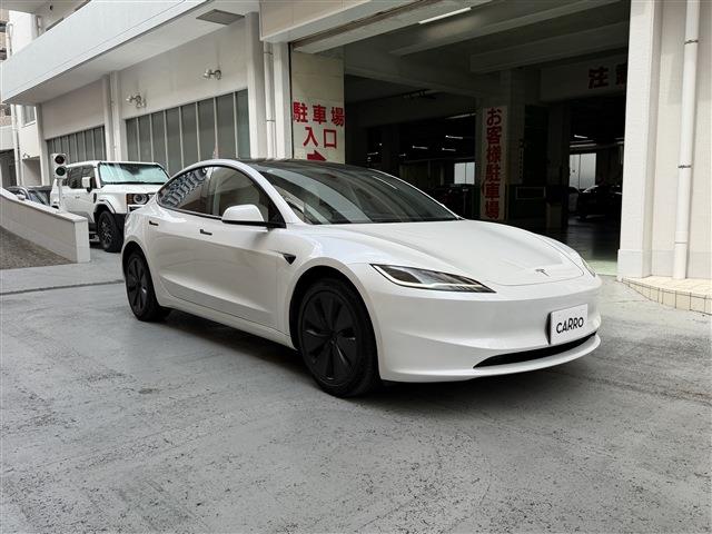 Tesla モデル3 6