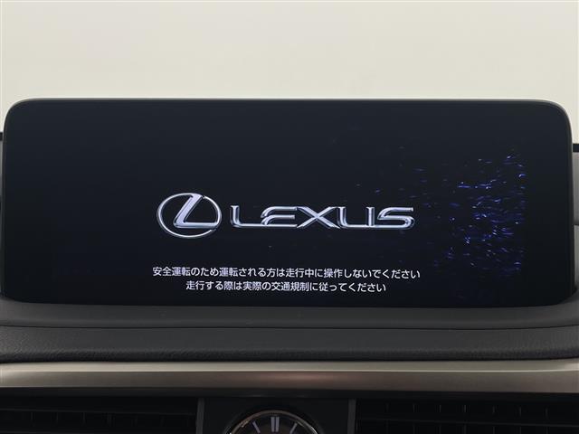Lexus RX 9