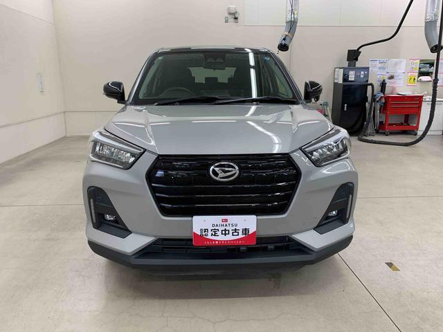 Daihatsu Rocky 5