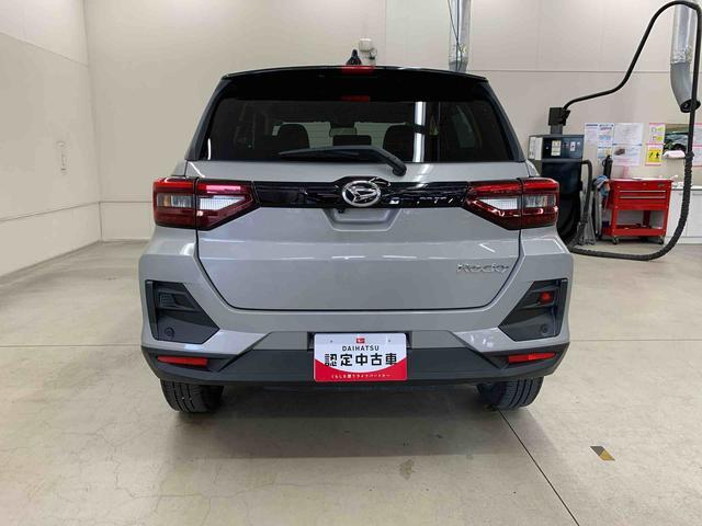 Daihatsu Rocky 6