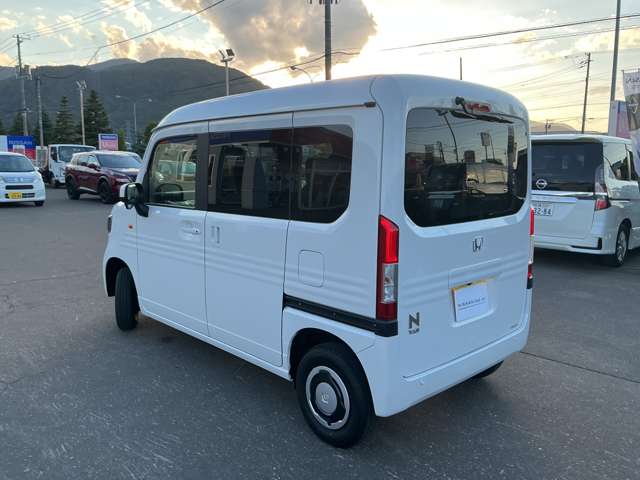 Honda N-VAN 12