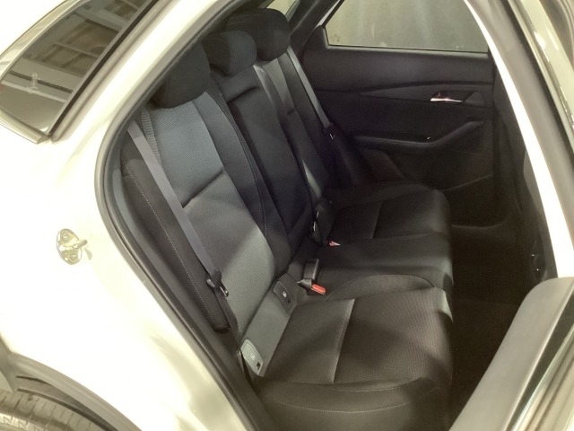 Mazda CX-30 10