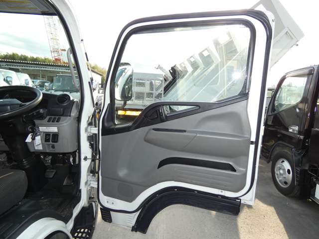 Mitsubishi Fuso Canter 12