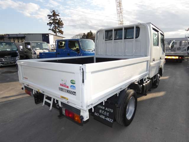 Mitsubishi Fuso Canter 9