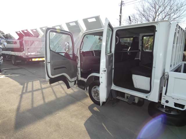 Mitsubishi Fuso Canter 11