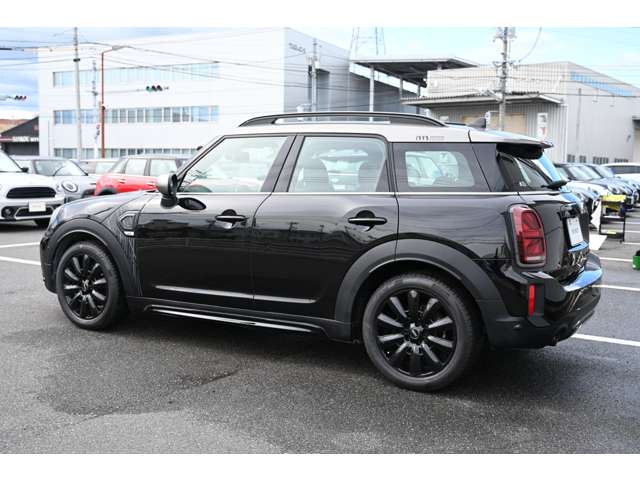 MINI Crossover 11
