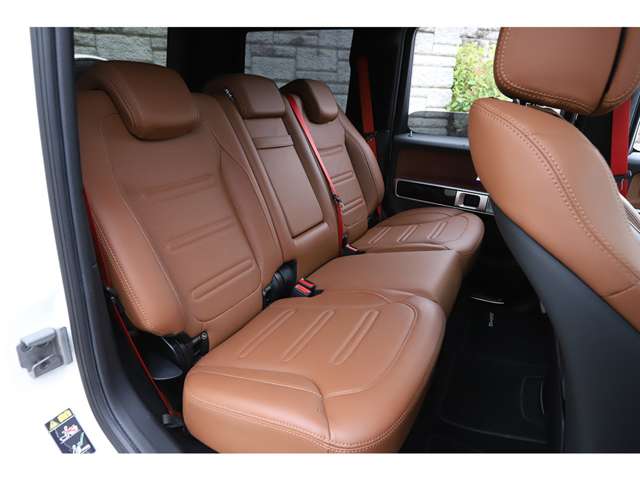 Mercedes-Benz G-Class 12