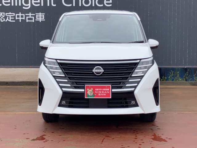 Nissan Serena 5
