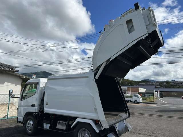 Mitsubishi Fuso Canter 12