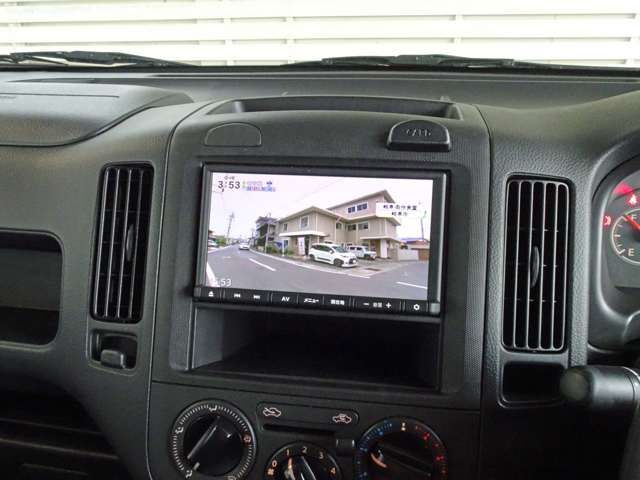 Nissan AD 6