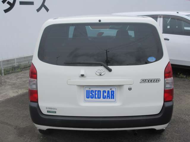 Toyota Succeed Van 4