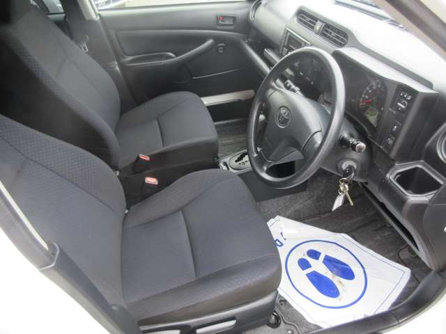 Toyota Succeed Van 8