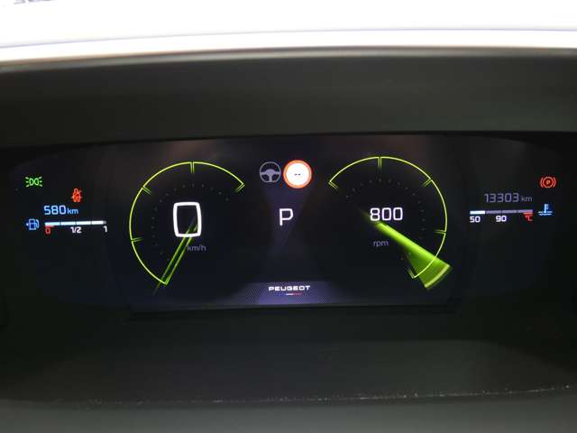 Peugeot SUV 2008 6