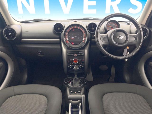 MINI Crossover 2