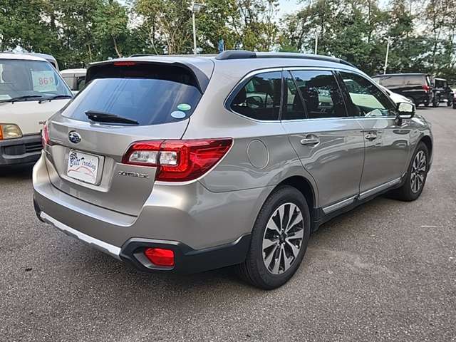 Subaru Legacy Outback 3