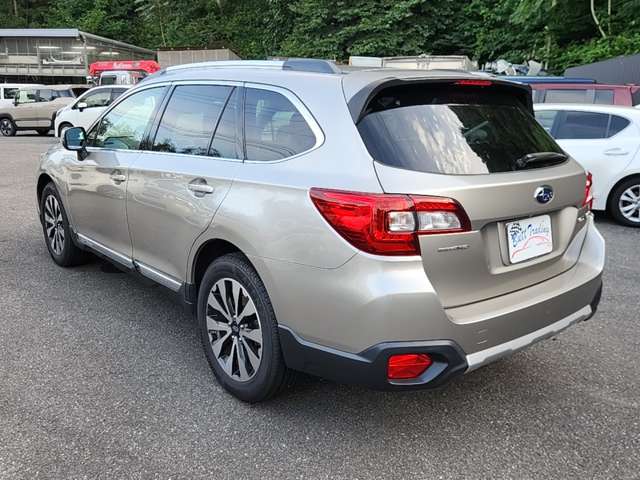 Subaru Legacy Outback 4