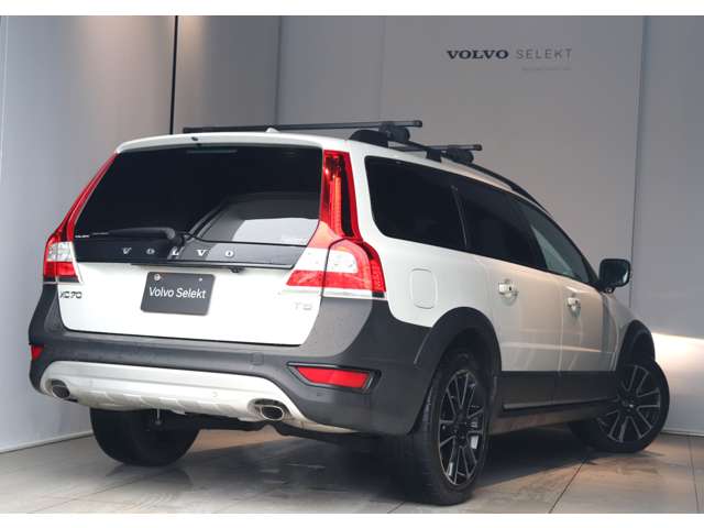 Volvo XC70 8