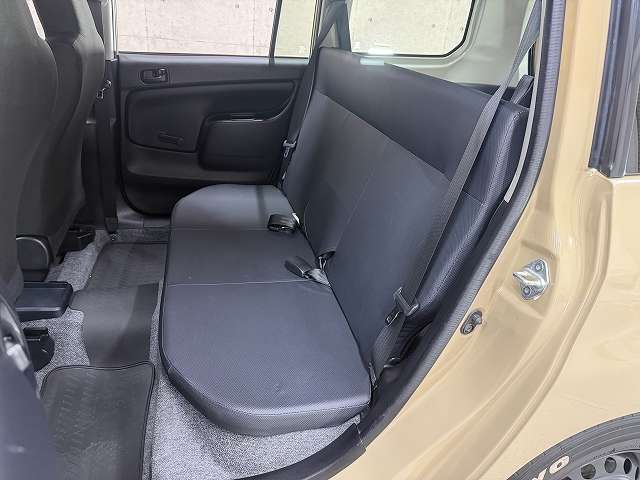 Toyota Probox Van 7