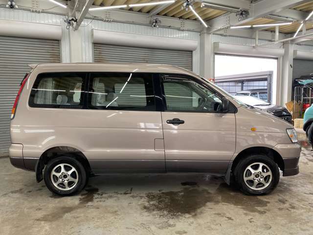 Toyota Light Ace Noah 6