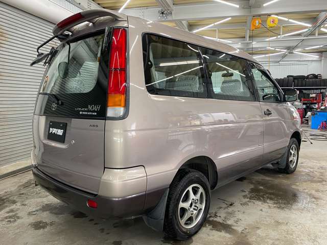Toyota Light Ace Noah 7